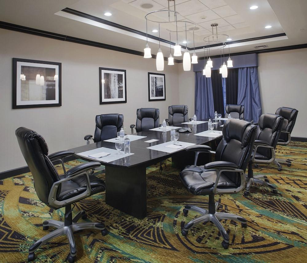 Hilton Garden Inn ג'ונסבורו מראה חיצוני תמונה