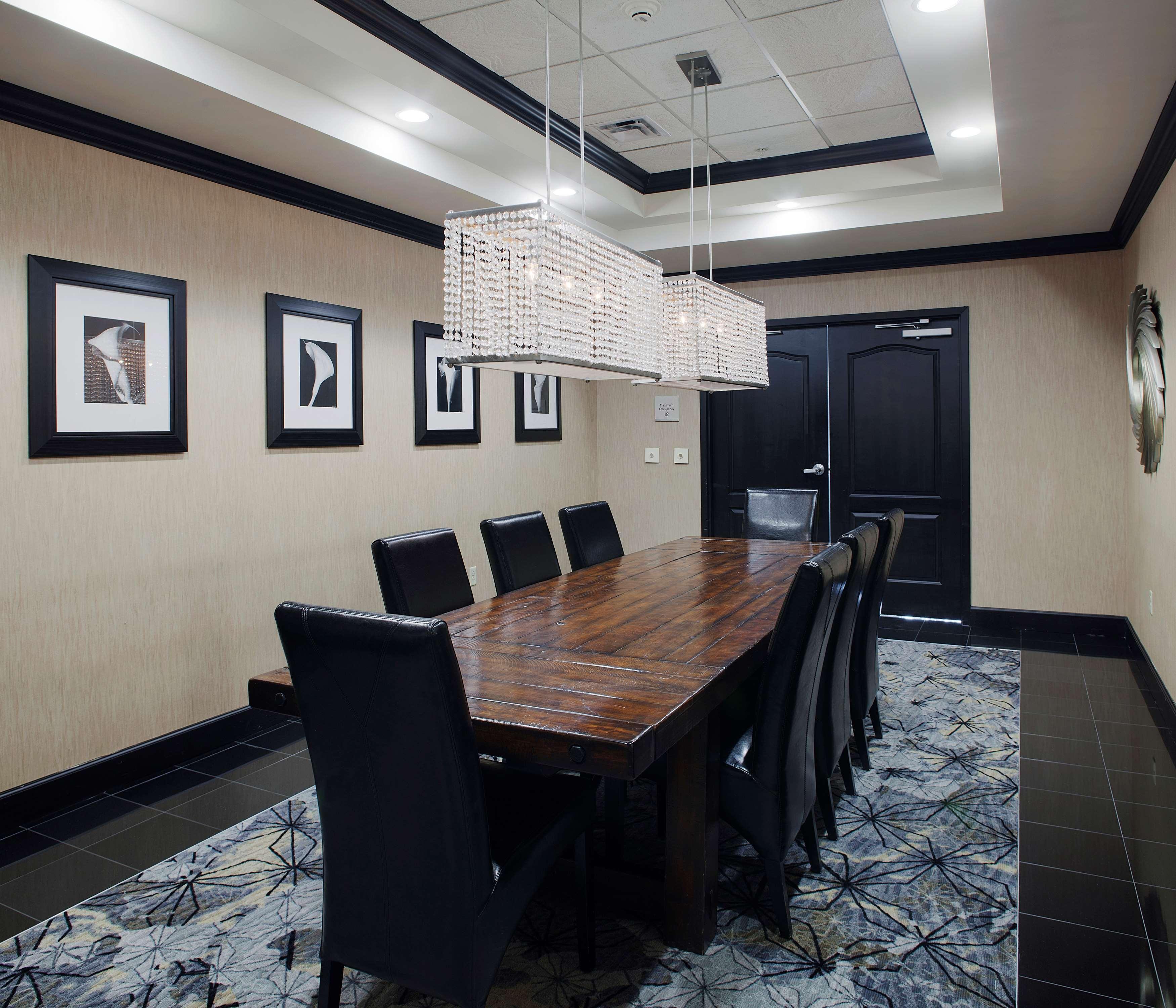 Hilton Garden Inn ג'ונסבורו מראה חיצוני תמונה