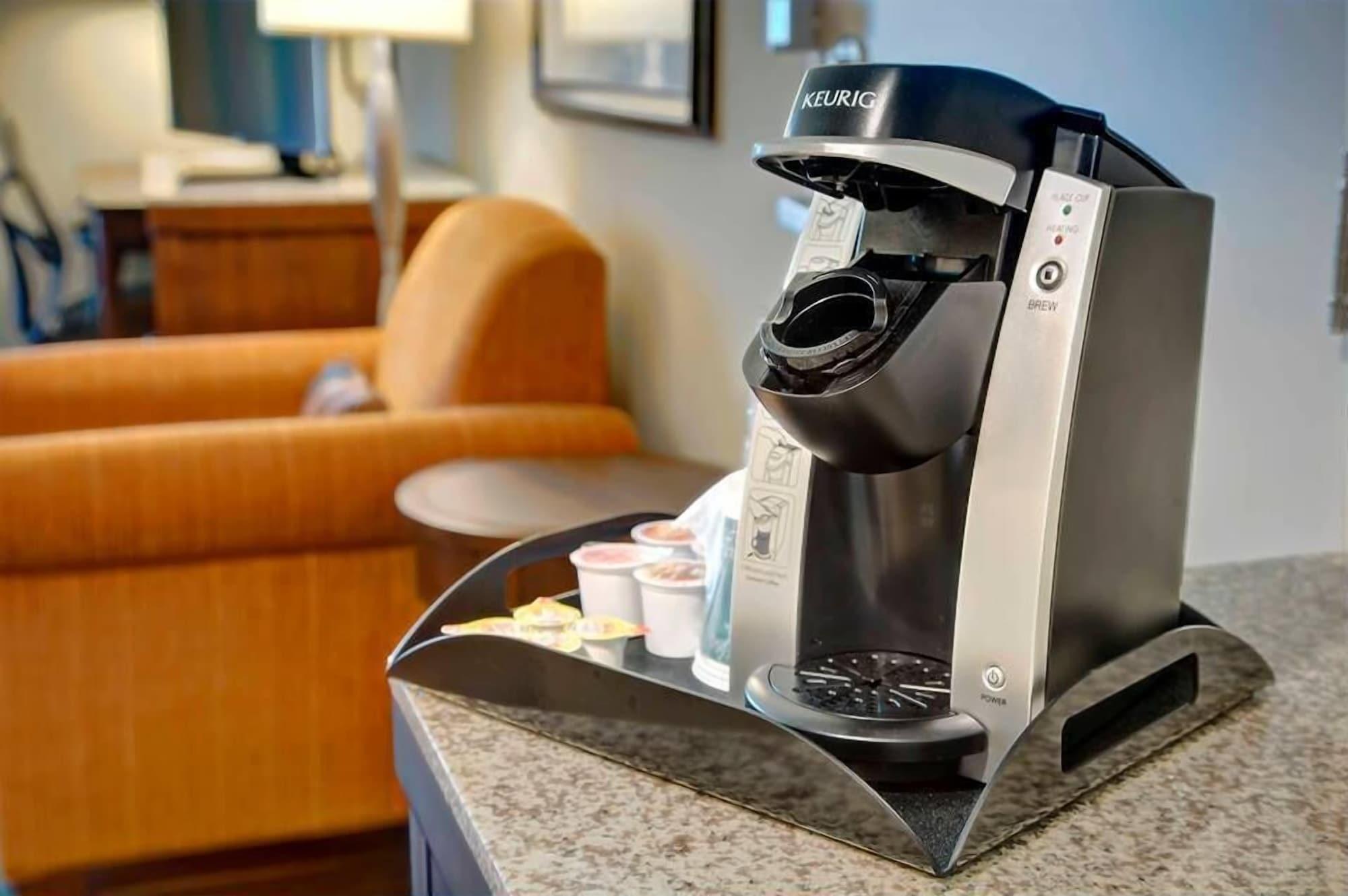 Hilton Garden Inn ג'ונסבורו מראה חיצוני תמונה