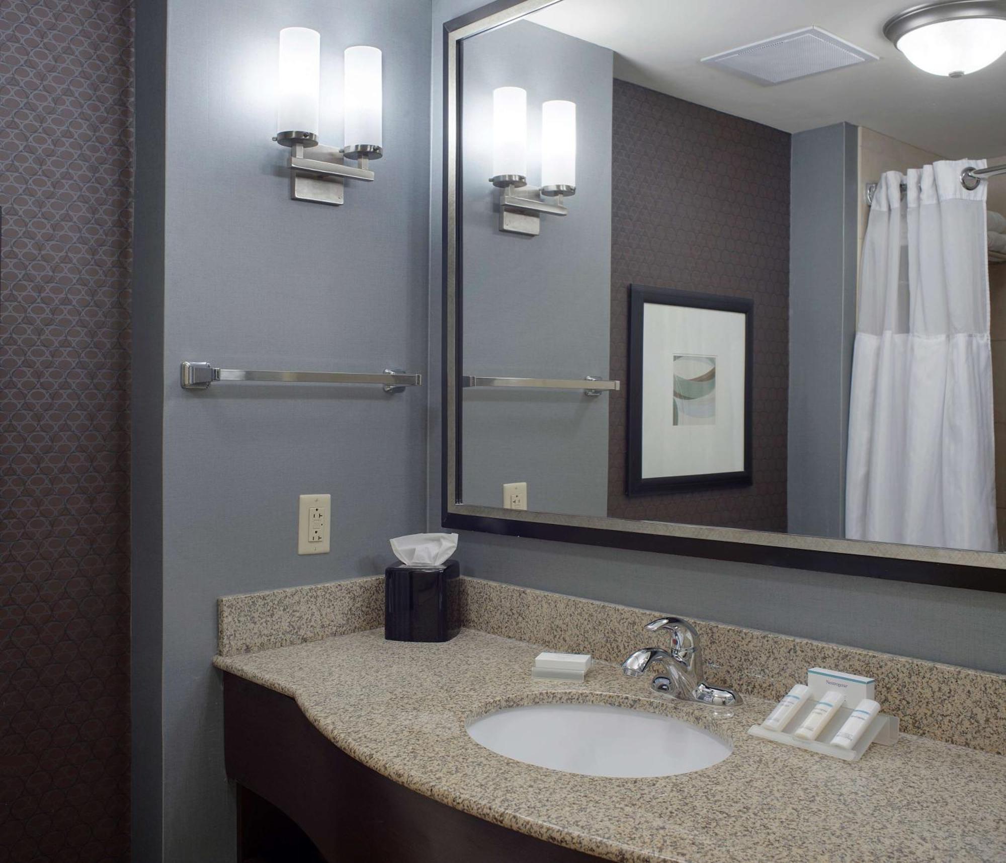 Hilton Garden Inn ג'ונסבורו מראה חיצוני תמונה